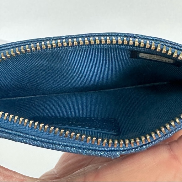 Chanel Iridescent Caviar Quilted Flap Zip Card Holder Blue - Picture 10 of 12
